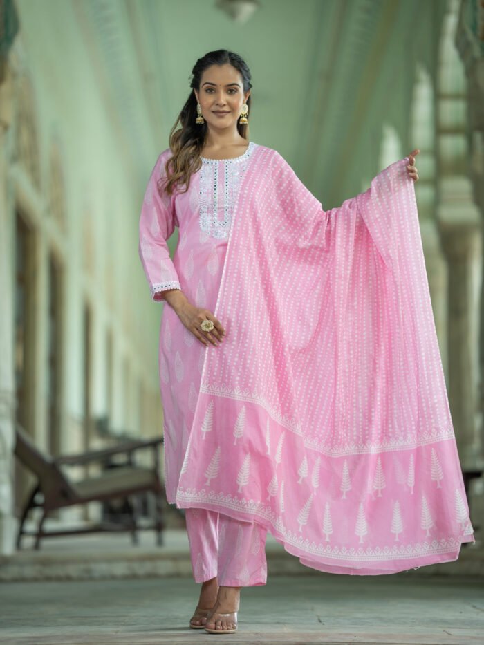 Women Floral Print Straight Light Pink Kurta Suit Set