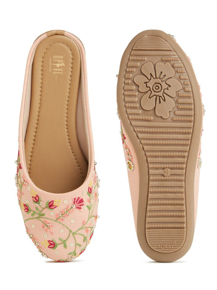 Women Embellished Ethnic Mules - Image 5