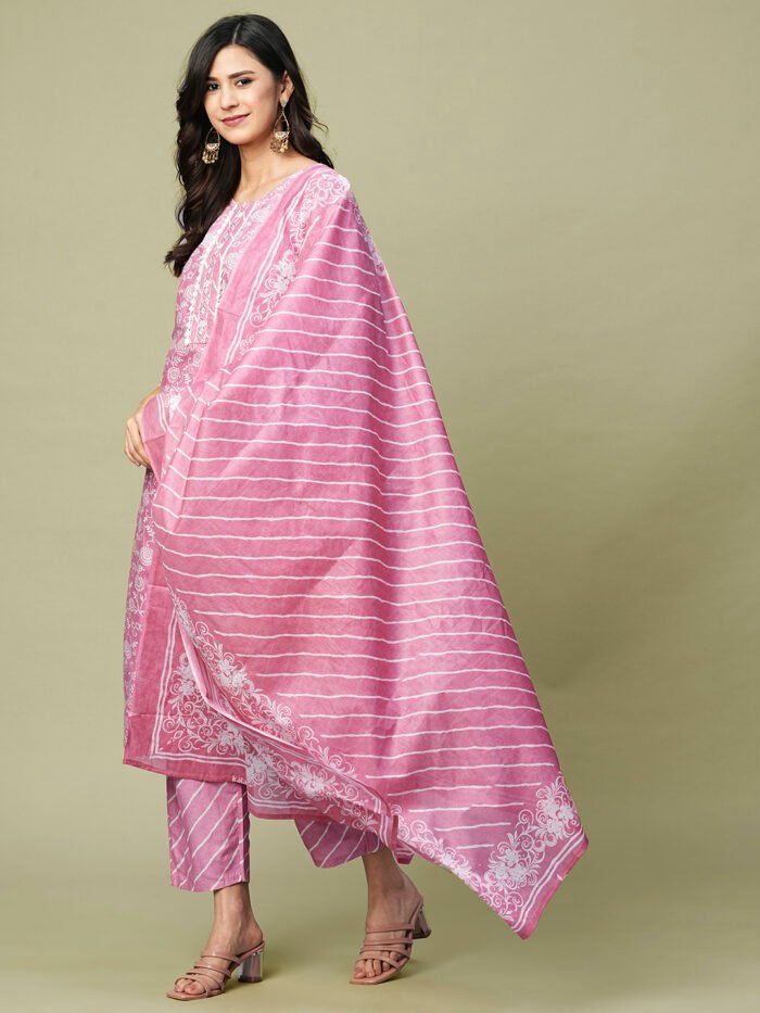 Opive Women Pink Floral Printed Design Cotton Kurta with Trousers & Dupatta - Image 4