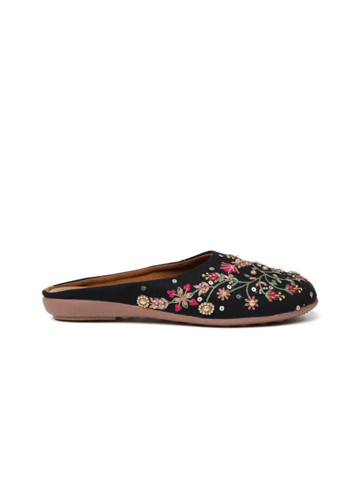 Women Black Ethnic Flats - Image 3