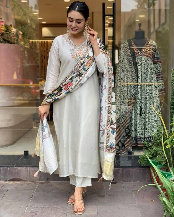 Off White Threadwork Cotton Festive Suit - Image 2
