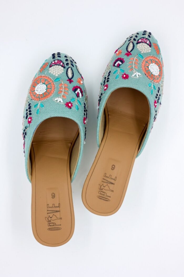 Regal Petals Designer Heels 🎀🌷 - Image 5
