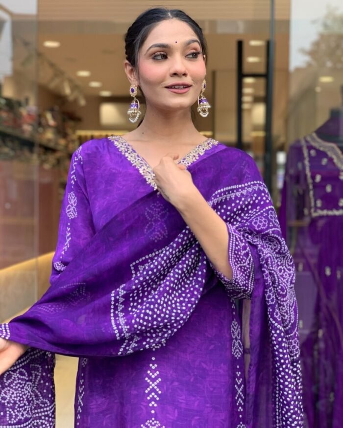 Women Lavender Floral Print A-Line Kurta Pants Set with Dupatta - Image 2